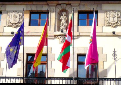 Guernica - Foru Plaza, Ayuntamiento