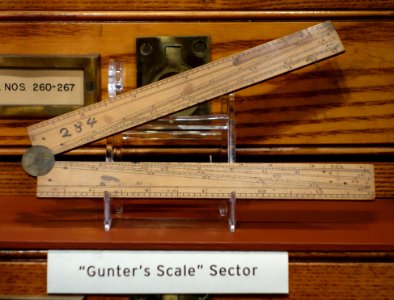 Gunter's Scale Sector - MIT Slide Rule Collection - DSC03579