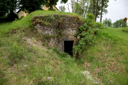 Höhle unter der St. Magdalena-Kapelle (A 186) 01
