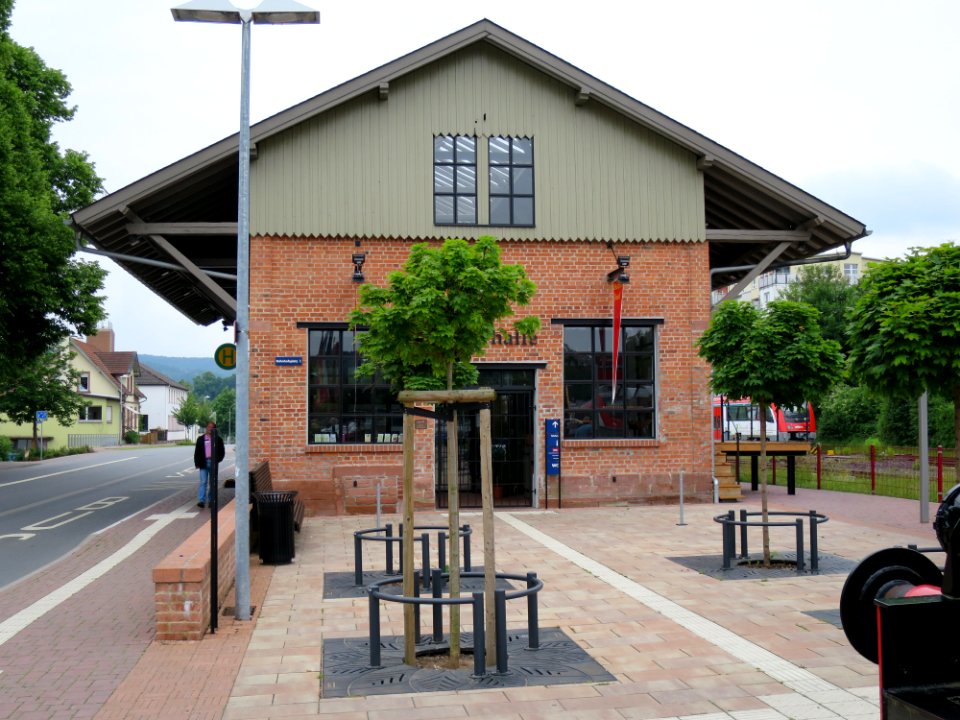 Gueterhalle1