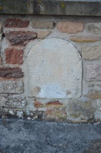 Guldental Waldhilbersheim, Friedhof, Grabsteine in der Friedhofsmauer (12)