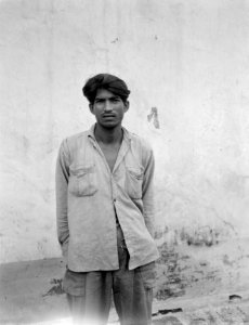 Gurdass ben Bahawla (Brits-Indiër) 25 jaar. Gearresteerd 7 februari 1948 te Poer, Bestanddeelnr 12905