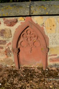 Guldental Waldhilbersheim, Friedhof, Grabsteine in der Friedhofsmauer (9)