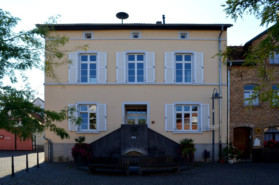 Guldental Waldhilbersheim, Brunnenplatz 5