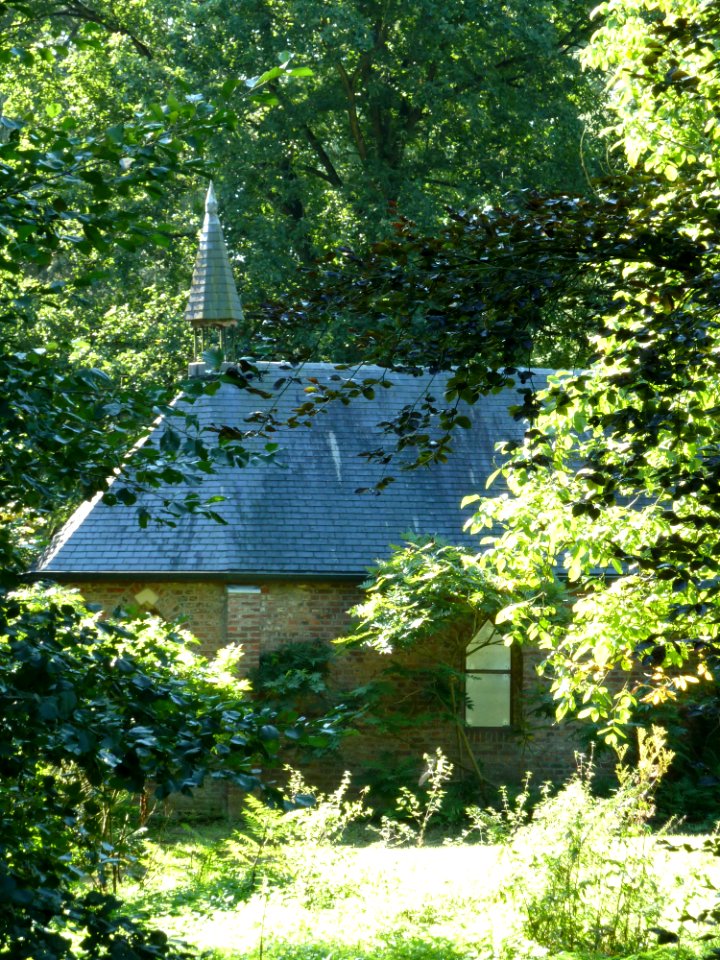 Gulpen-Kasteel Neubourg-Mariakapel (2)