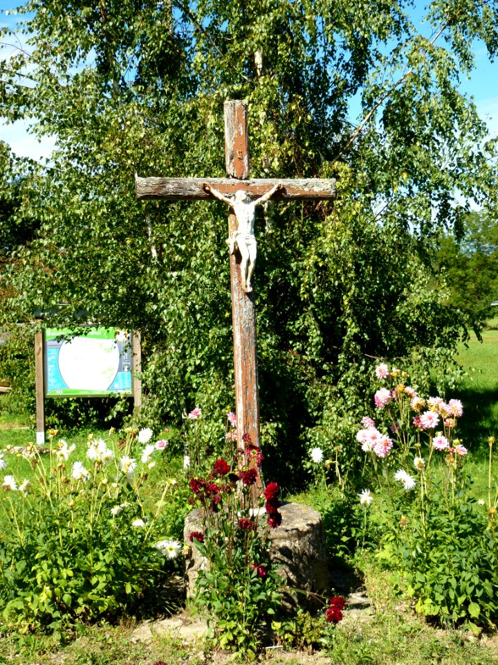 Guincourt (Ardennes) croix de chemin