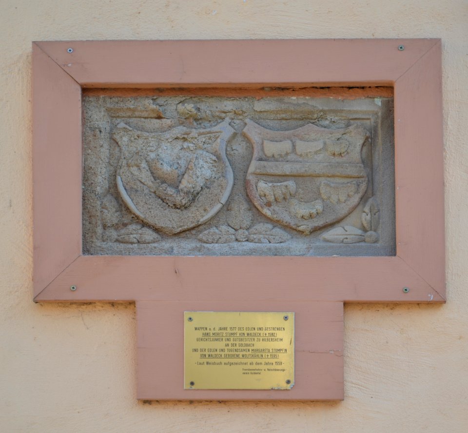 Guldental Waldhilbersheim, Brunnenplatz 1, Spolie