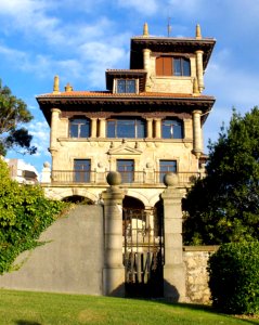 Guecho, Neguri - Palacio Eguzkialde 3