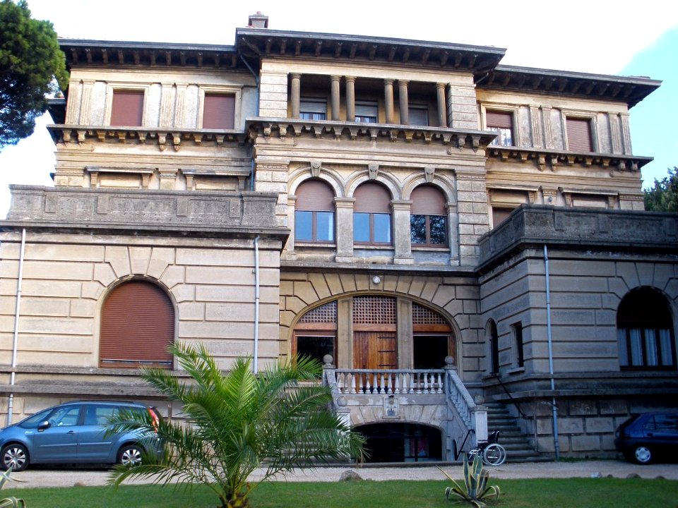 Guecho, Las Arenas - Casa de Espiritualidad María Reparadora