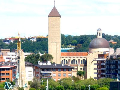 Guecho, Las Arenas - Iglesia de Nuestra Señora de las Mercedes (desde Santurtzi) 01