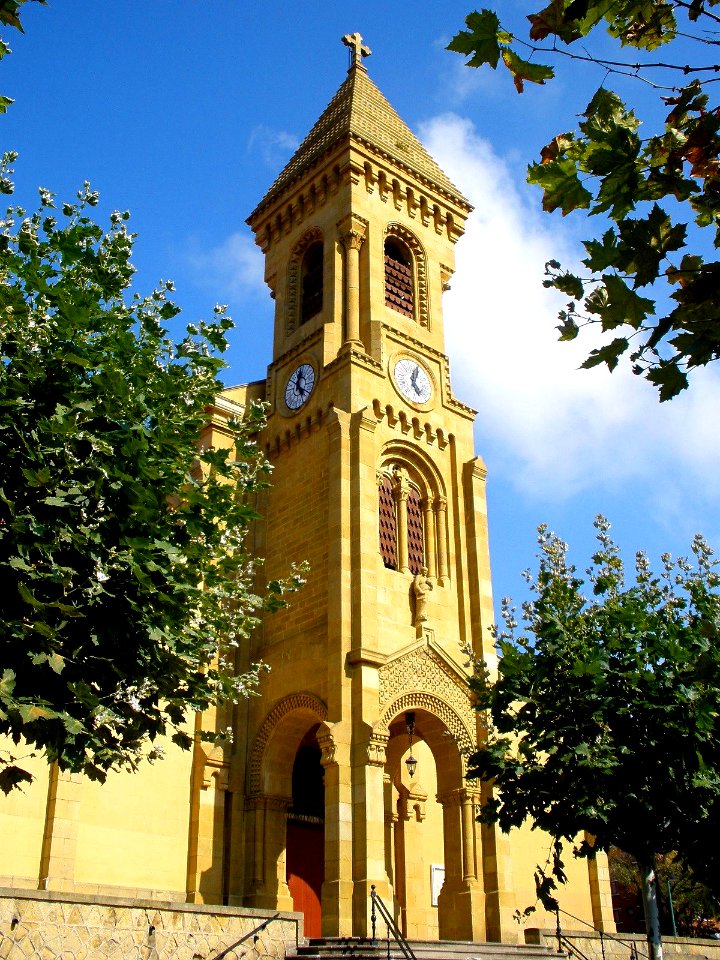 Guecho, Algorta - Iglesia de San Ignacio de Loyola 01