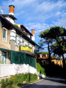 Guecho, Las Arenas - Avenida Zugazarte 4