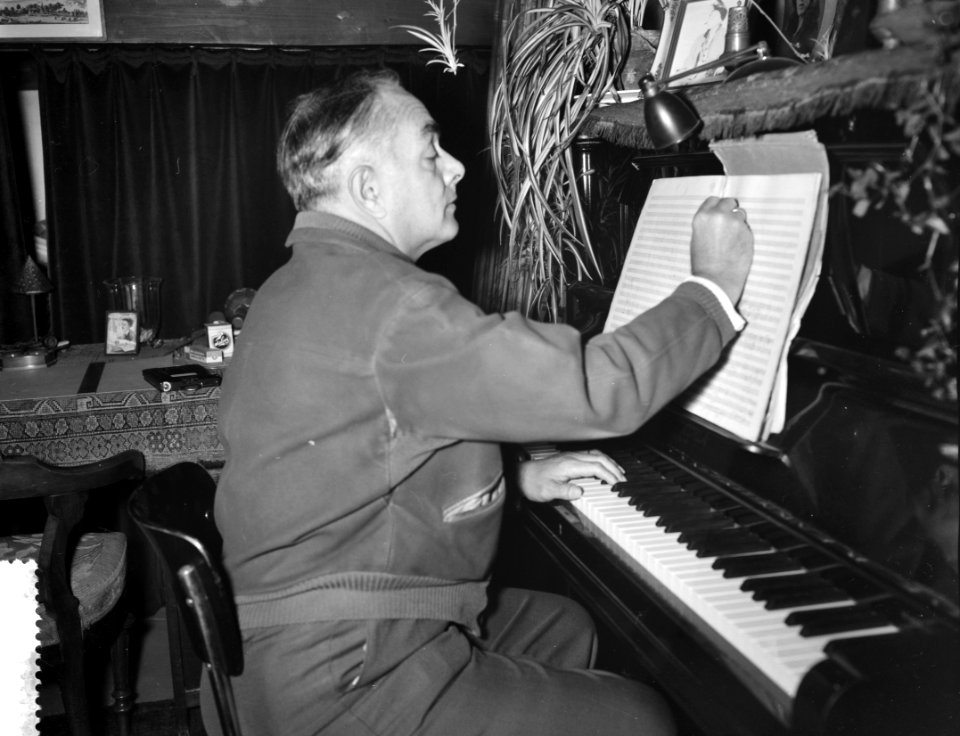 Guillaume Landre viert 40-jarig jubileum als componist, Bestanddeelnr 910-8781