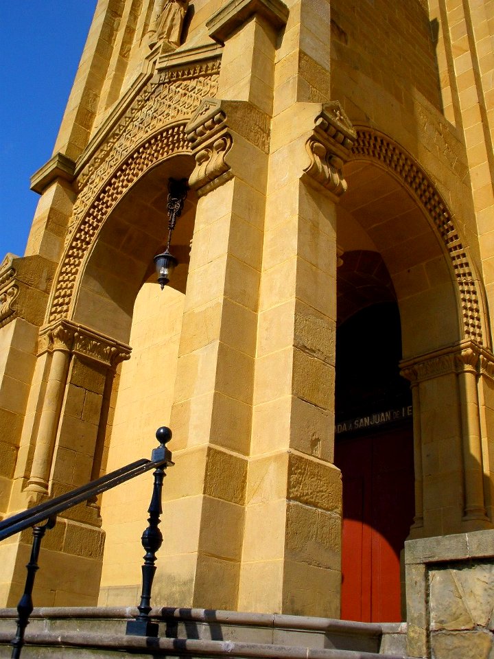 Guecho, Algorta - Iglesia de San Ignacio de Loyola 07