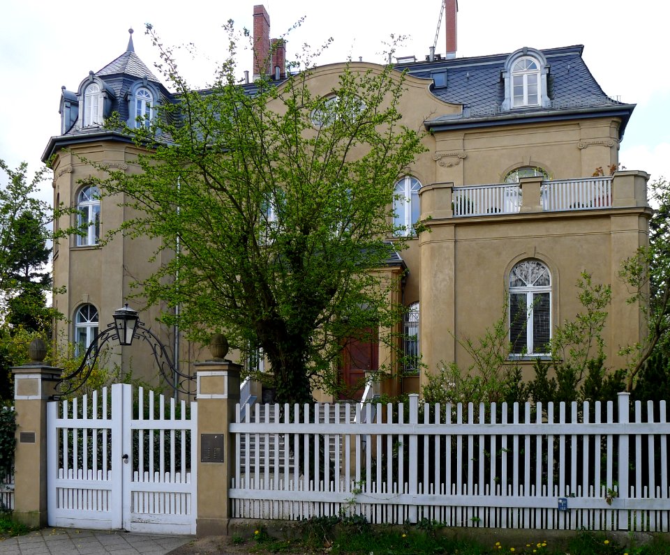 Gustav-Meyer-Straße 1-3 Berlin-Dahlem
