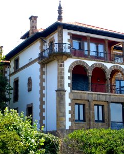 Guecho, Neguri - Avenida de Algorta 2