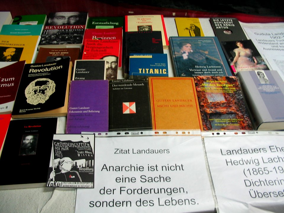 Gustav-Landauer-Buchausstellung 2013-01-12 16