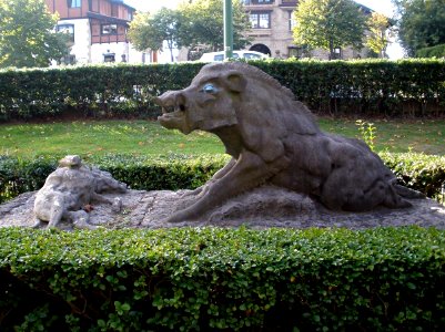 Guecho, Las Arenas - Avenida Zugazarte 2