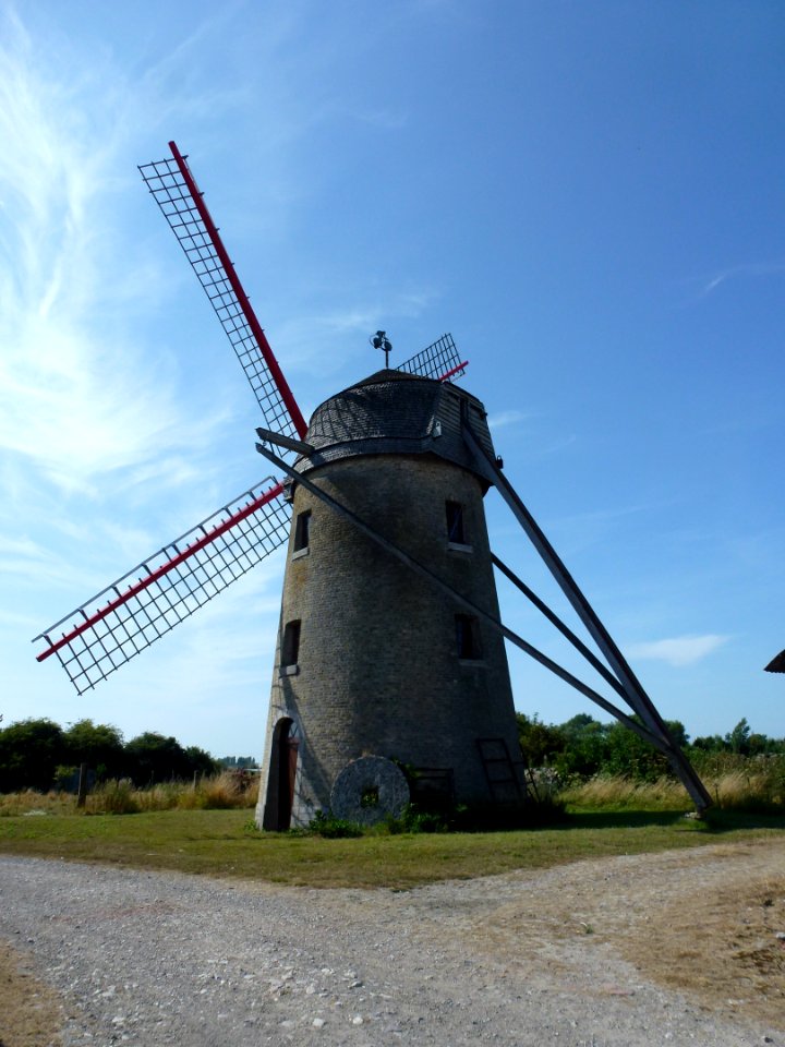 Guemps (Pas-de-Calais) moulin à vent (01)