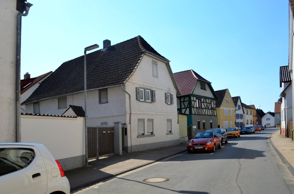 Hähnlein, Georg-Fröba-Straße 42-46