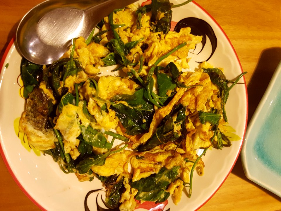 Gymnema omelette - Chiang Mai - 2017-07-09 (003)