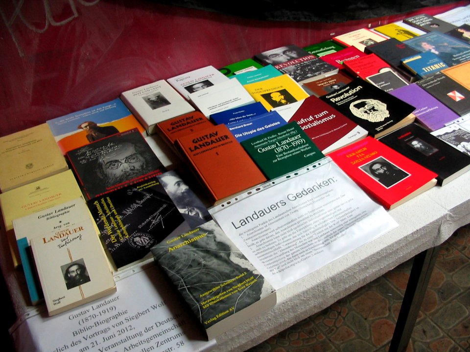 Gustav-Landauer-Buchausstellung 2013-01-12 1