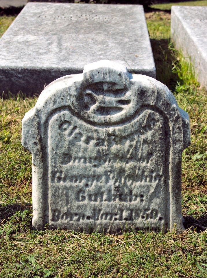 Gutbub (Clara Rosana), Zion Cemetery, Baldwin, 2015-09-15, 01