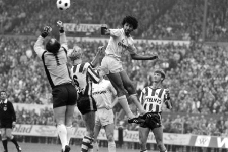 GullitvanGaal1983