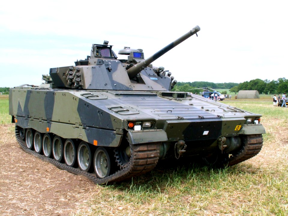Hägglunds CV-90 at Landmachtdagen 2005