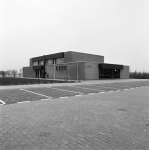 Gymanstiekzaal in Kloosterzande (architect De Soete), Bestanddeelnr 167-0800