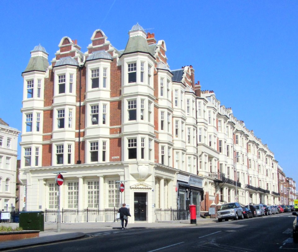 Gwydyr Mansions, Palmeira Square, Hove (April 2016)