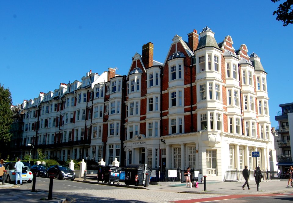 Gwydyr Mansions, Palmeira Square, Hove (September 2018) (2)