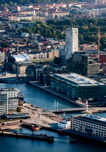 Hamnbassäng vid Malmö högskola–flygbild 06 september 2014