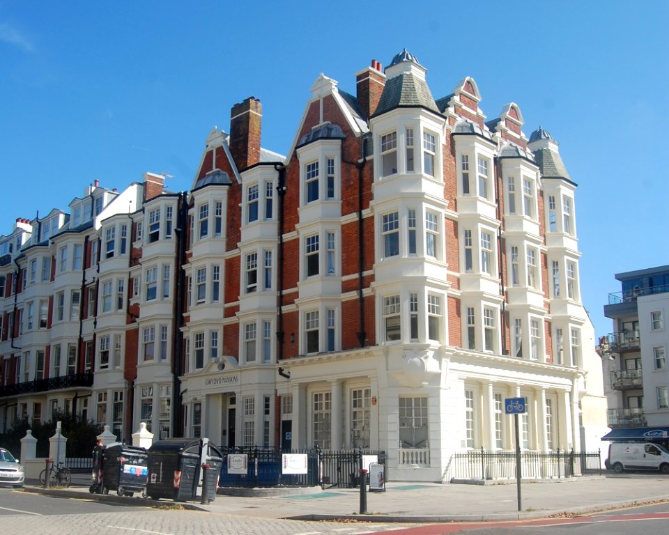 Gwydyr Mansions, Palmeira Square, Hove (September 2019) (2)