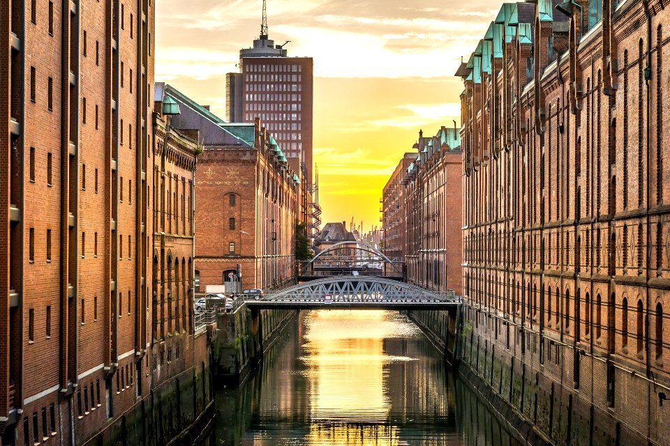 Hamburg (249194139)