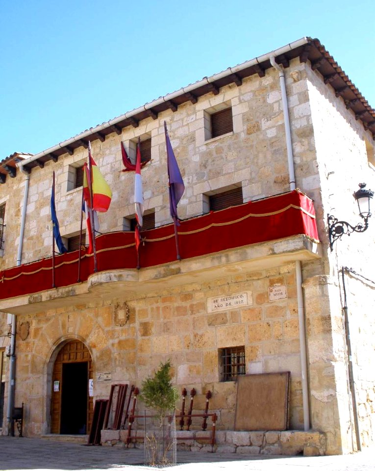 Gumiel de Izan - Ayuntamiento