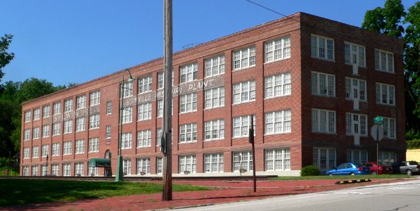 Hamilton-Brown bldg (Boonville MO) from NE 2