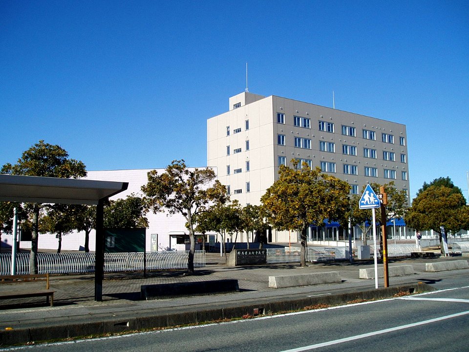Gunma-Pref-Women's-Univ04