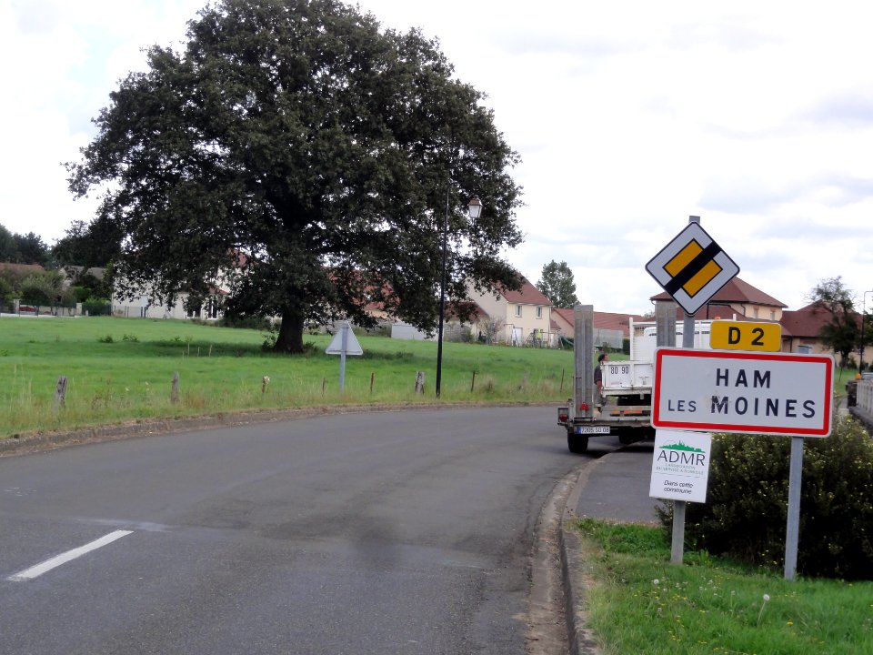 Ham-les-Moines (Ardennes) city limit sign