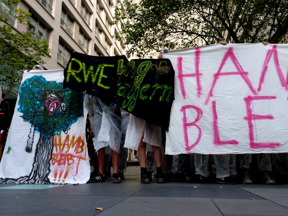 Hambach Forest solidarity protest in front of RWE office in Berlin at 17th of September 2018 07