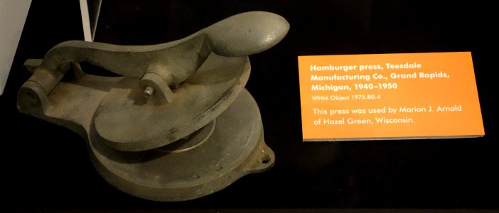 Hamburger press, Teesdale Manufacturing Co., Grand Rapids, Michigan, 1940-1950 - Wisconsin Historical Museum - DSC02825