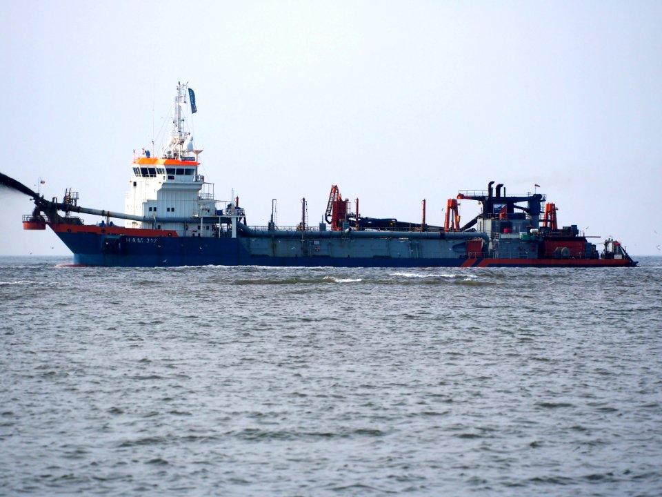HAM 317, IMO 9208497 at the Northsea near Petten, photo 5