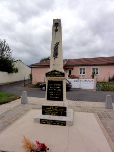 Ham-les-Moines (Ardennes) monument aux morts