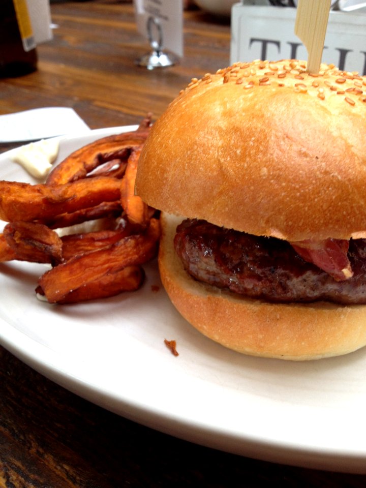 Hamburger (Burger Bar)