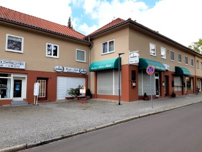 HAL-Siedlung Hubertusplatz1,2
