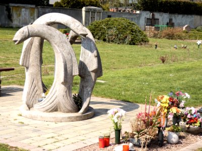 HAL-Friedhof Lettin (5) Skulptur