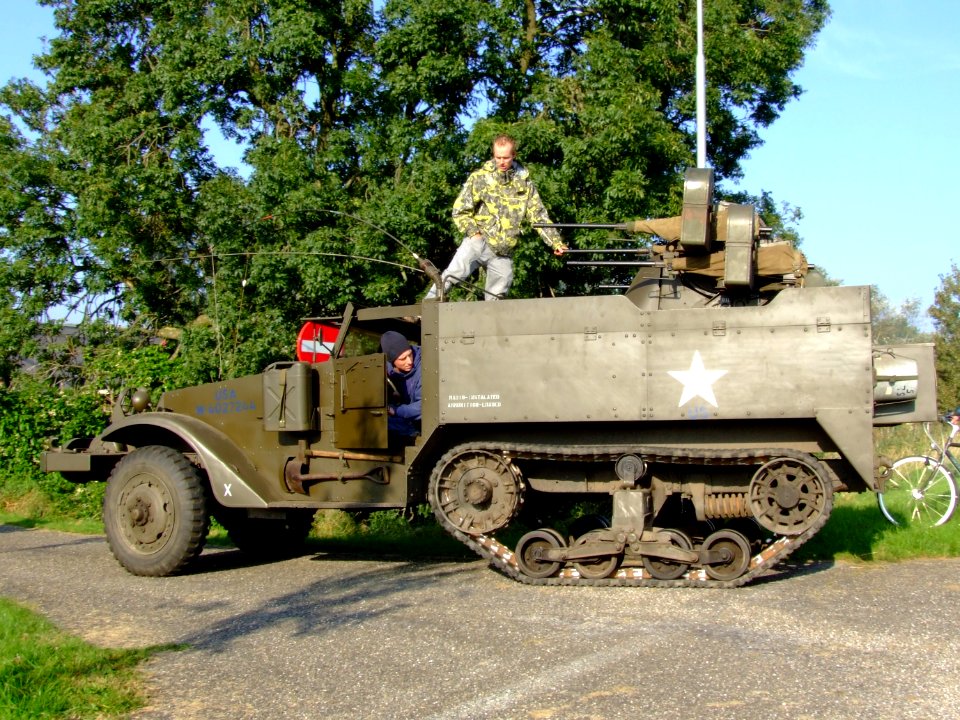 Halftrack hoodnumber USA W-4027244 pic2