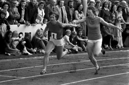 Halve finale Europacup atletiek dames te Sittard, Ria Ahlers tijdens hoogspringe, Bestanddeelnr 926-5929