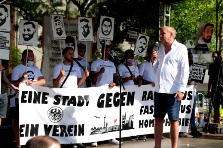 Hanau attack memorial protest Hanau 2020-08-22 stage 124