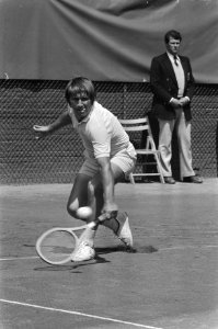 Halve finale tennistoernooi Hilversum de Australische Phillips-Moore in actie, Bestanddeelnr 927-3381